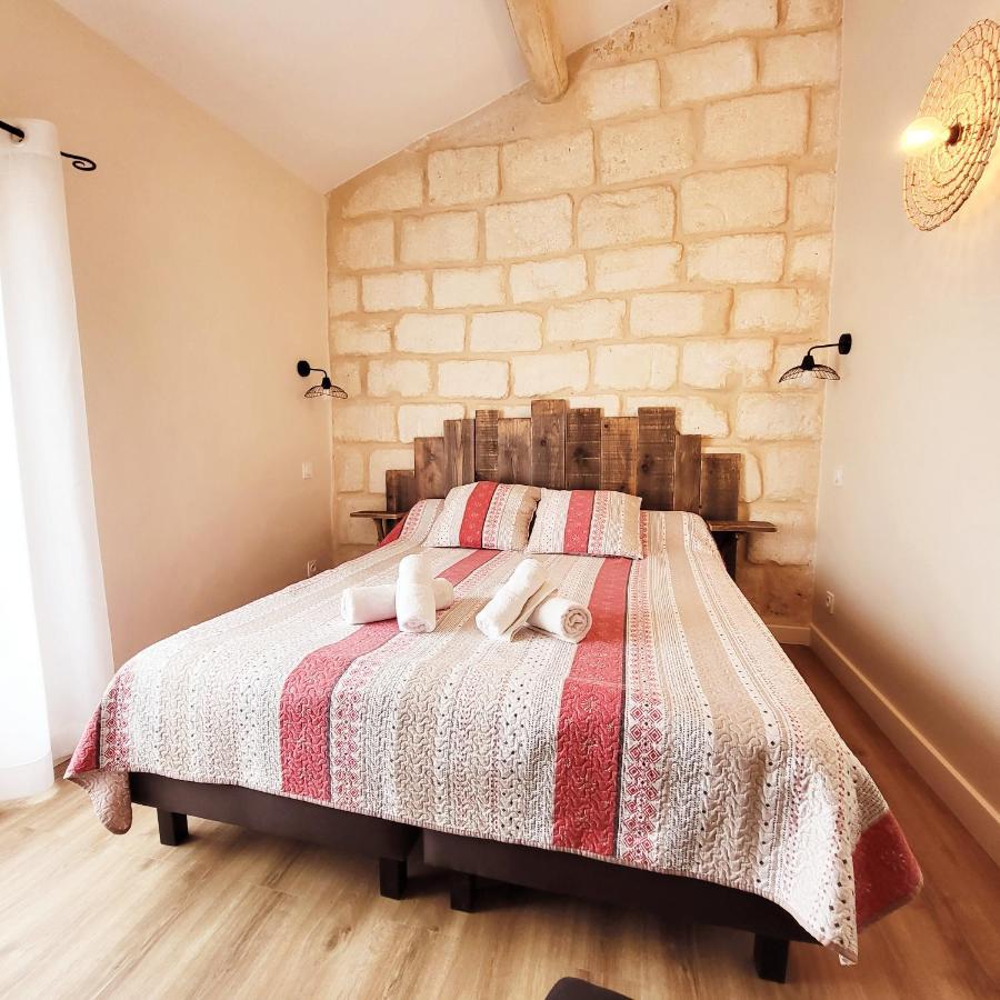 Manade Saint Louis Mas De La Paix Bed & Breakfast Vauvert Bagian luar foto